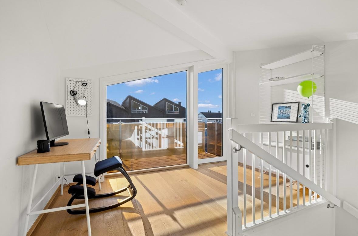 Trappegang loft med utgang til balkong